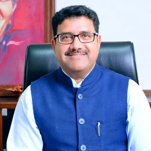 Dr Vijay Dhasmana