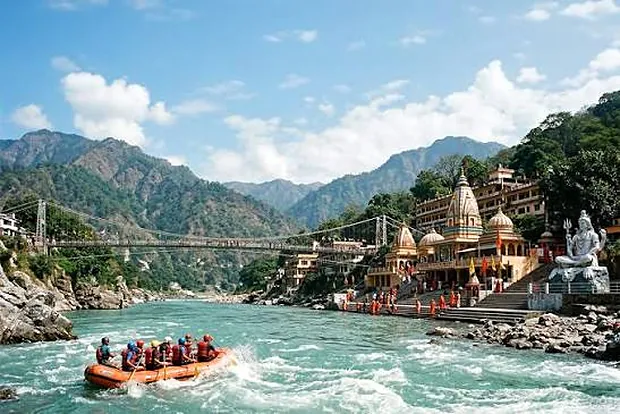 Rafting below Lakshman Jhula